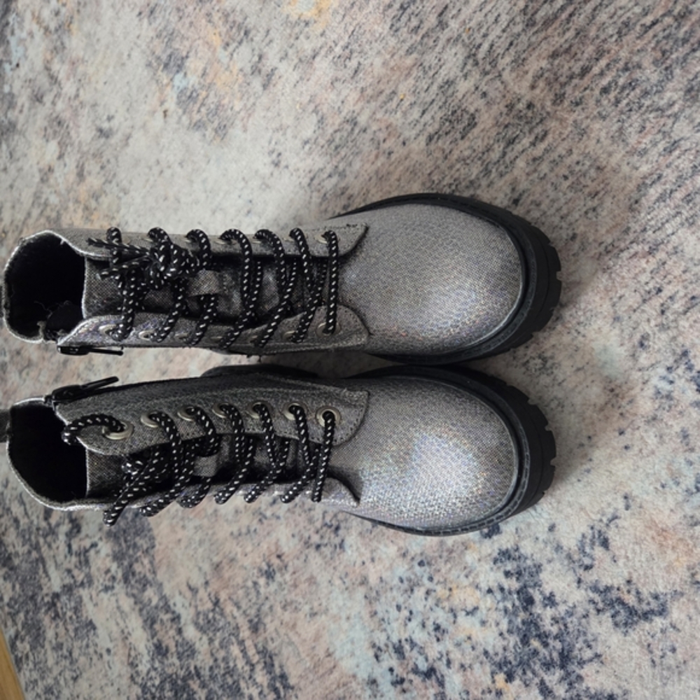 New Girl Silver Combat Boots Self Esteem Size 13